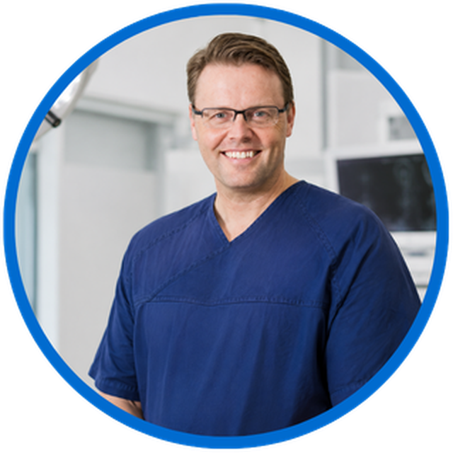 Dr Gert Tollesson, neurosurgeon, Brisbane